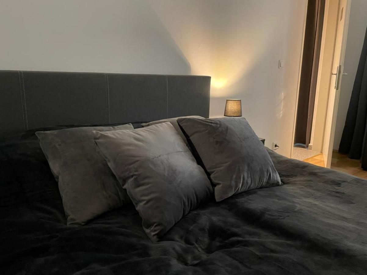 Designer Apartment, 5 Min To City Center Wina Bagian luar foto