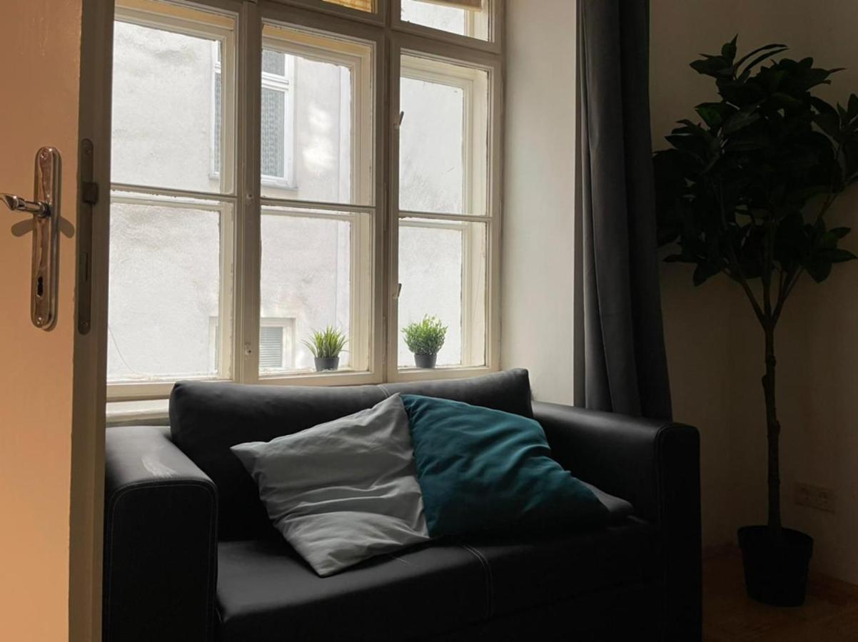 Designer Apartment, 5 Min To City Center Wina Bagian luar foto