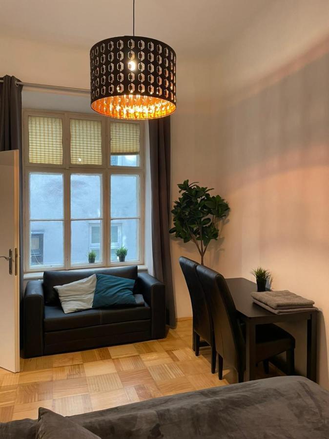 Designer Apartment, 5 Min To City Center Wina Bagian luar foto