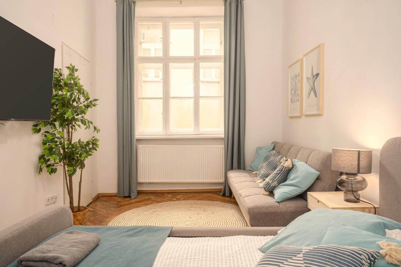 Designer Apartment, 5 Min To City Center Wina Bagian luar foto