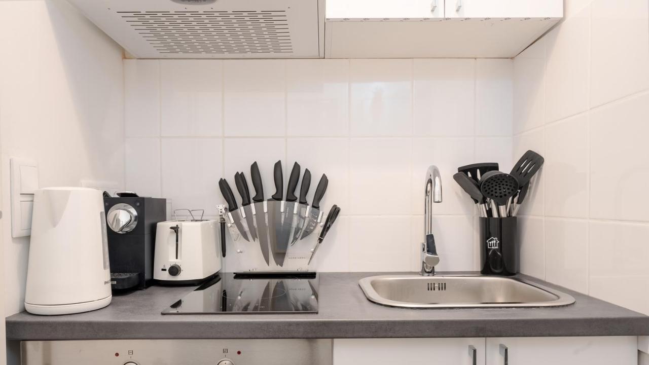 Designer Apartment, 5 Min To City Center Wina Bagian luar foto
