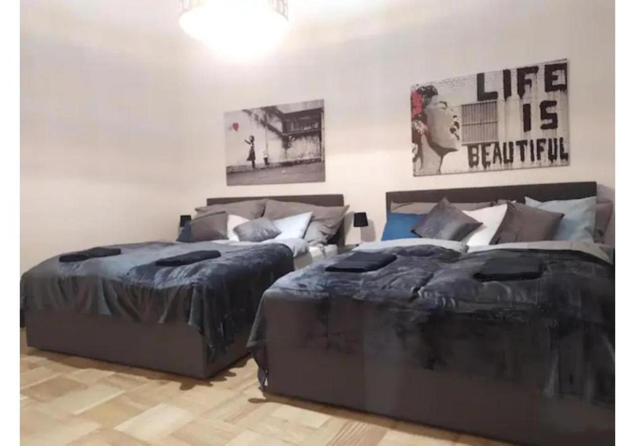 Designer Apartment, 5 Min To City Center Wina Bagian luar foto