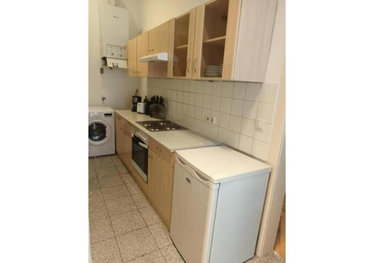 Designer Apartment, 5 Min To City Center Wina Bagian luar foto